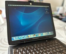 Apple PowerBook G3 333 (Bronze KB/Lombard)