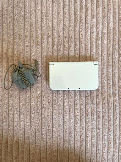 Modded New Nintendo 3DS XL White Dual IPS