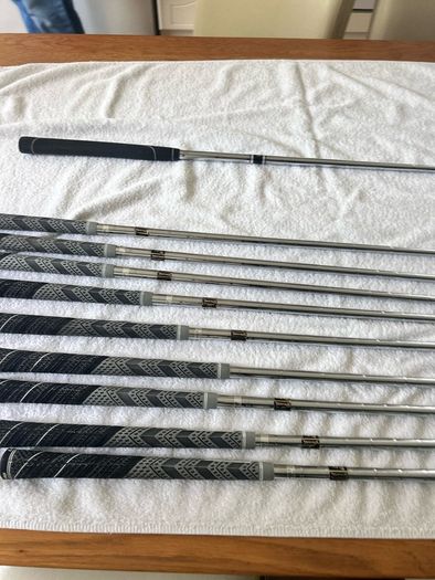 spalding   iron golf set