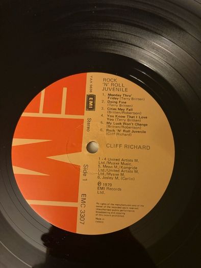 Cliff Richard RocknRoll Juvenile 1979 Irish Vinyl LP EMC 3307
