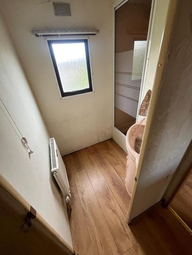 Mobile home free to take away