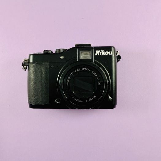Nikon Coolpix P7000