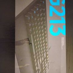 Logitech G213