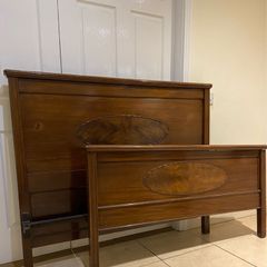 Antique Edwardian flamed mahogany double bed