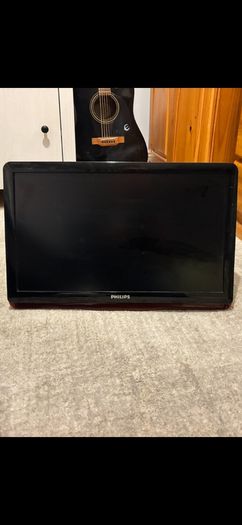21" Philips flatscreen TV