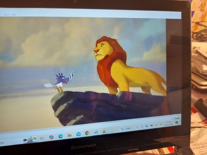 Lenovo 15.6 inch Laptop, Intel Core i3-4010U CPU, 1.7GHz, 4GB Ram, 250GB HDD, Windows 10, Microsoft Edge, Chrome and VLC