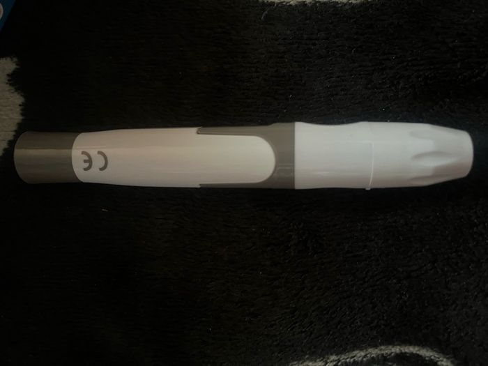 lancing device for glucometer