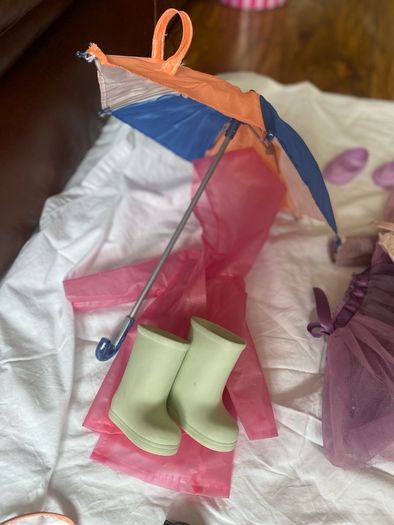 Our generation food truck, bathtub, picnic table, dolls, and clothes