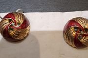 Clip on earrings