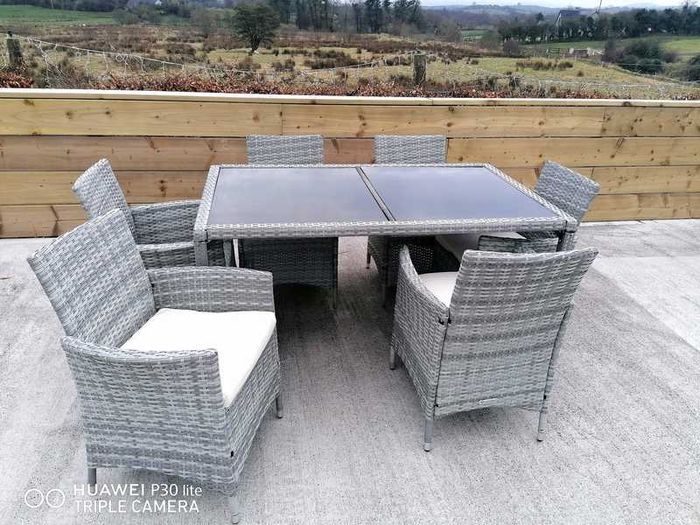 Rattan Seating Set, 6 Chairs..free Delivery