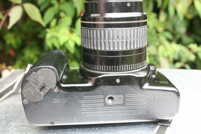 Canon EOS 1000f with 28-80mm Canon EF zoom lens