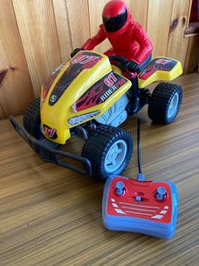 Quad Bike with Control unit. 97 rider pro. & figure.
