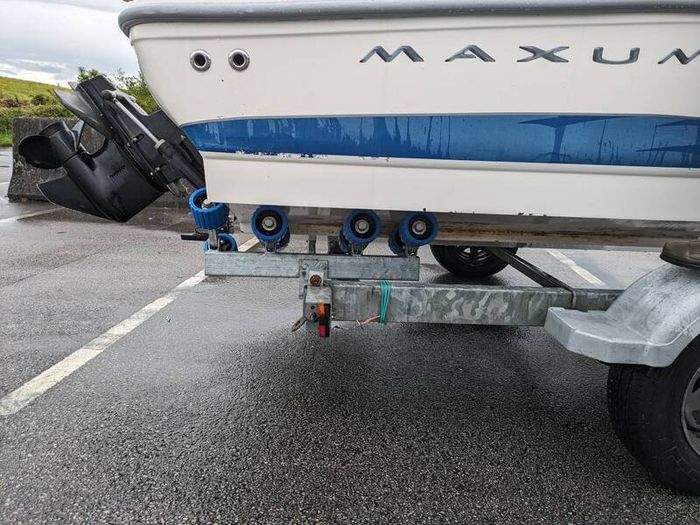 Speed boat.