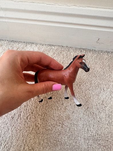 Britains Pony Horse Resin approx. 9 cm. Used Please see photos