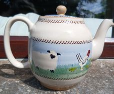 Nicholas Mosse teapot