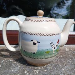 Nicholas Mosse teapot