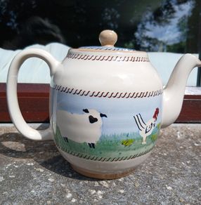 Nicholas Mosse teapot