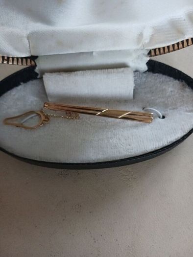 9ct gold tie pin