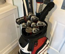 Full set of callaway golf clubs