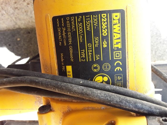 dewalt saw