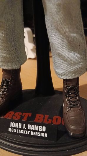 Original Rare 1/6 Hot Toys Rambo