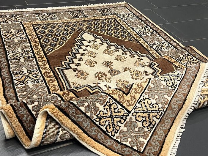 Moroccan Berber Rug 237x127cm (Maroc)