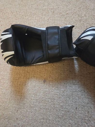 kickboxing  gloves
