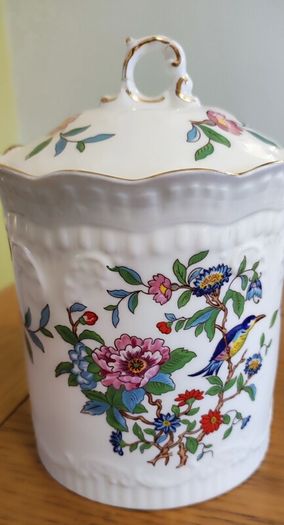Jar Pembroke