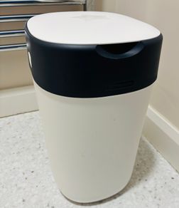 Tommee Tippee Twist & Click Advanced Nappy Bin