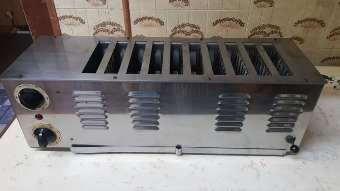 Rowlett five bun toaster