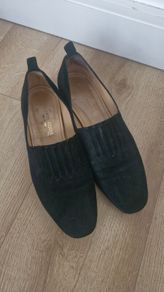 Ladies suede shoes