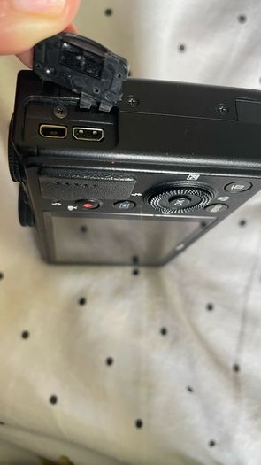 Nikon Coolpix P330