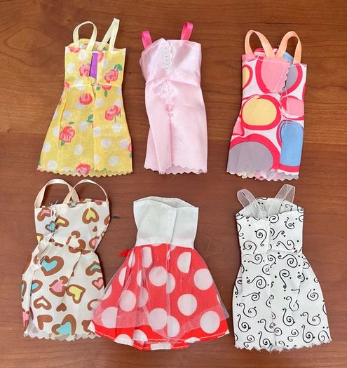 6 Dolls Dresses