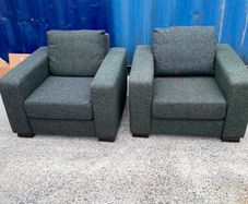 2x armchairs