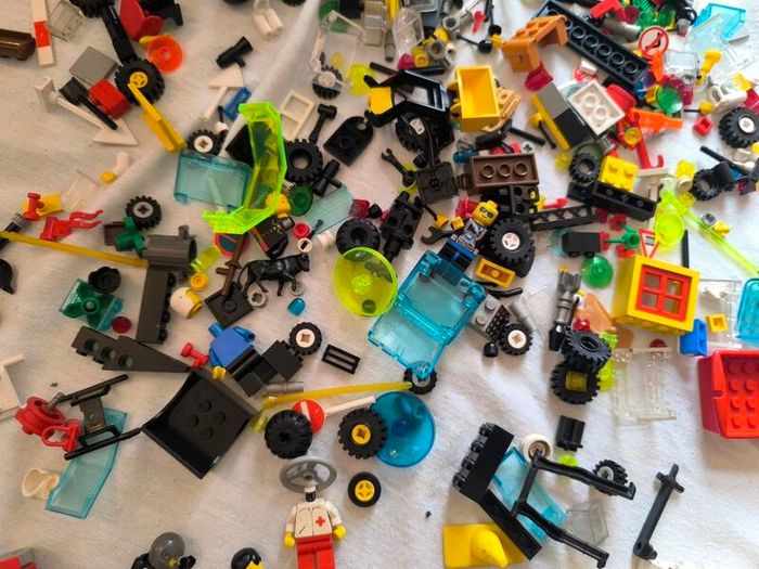 Vintage 80s Lego Bundle
