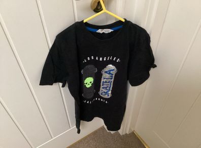 Black T-shirt age 10/12 REDUCED