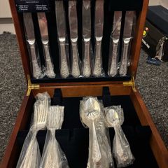 Brand New / Unused Newbridge Cutlery 24pc Collectors Canteen (Factory Wrapped