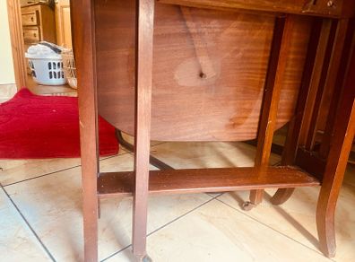 folding table