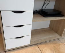 oak/white desk