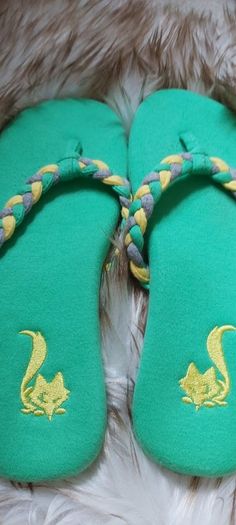 Ladies flats