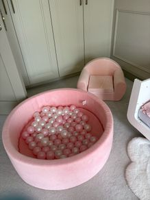 Free ball pit and matching chair