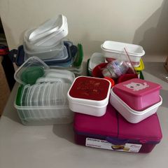 various food boxes
