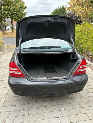 Mercedes C180
