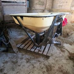 fertiliser spreader