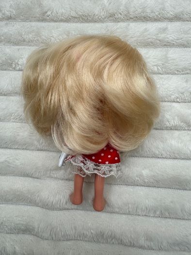 Mini doll I love Minnie Famosa Disney blonde dress red approx. 16 cm. Used Please see pictures