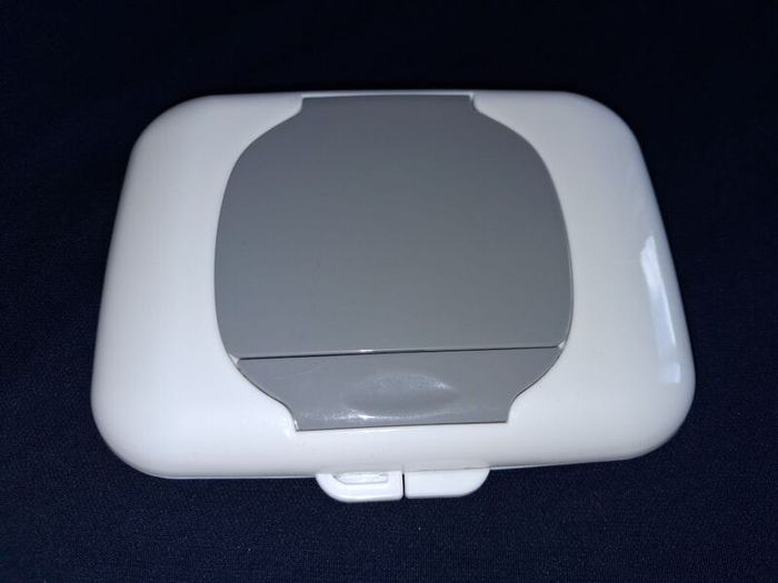 Only 1 Euro Each Picture!! - Brand New Storage Items - More To Be Added Tomorrow!!