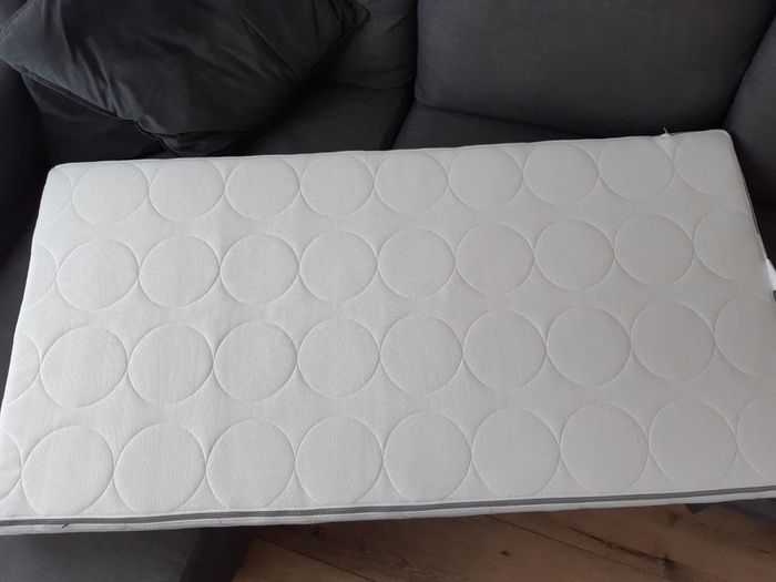 Ikea Stuva crib that can turn into a toddler bed and Ikea Skonast mattress