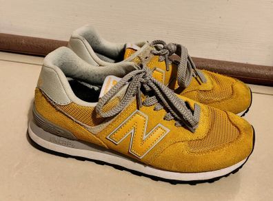 Price drop New Balance 574 Classic Yellow & Grey | Size US 5.5 / UK 5 / EUR 38