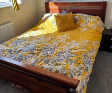 Doubke bed