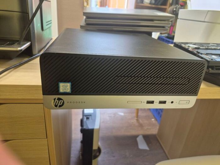 HP Prodesk 400 G6 SFF, i3 9th gen, 8gb, 256 ssd, windows 11